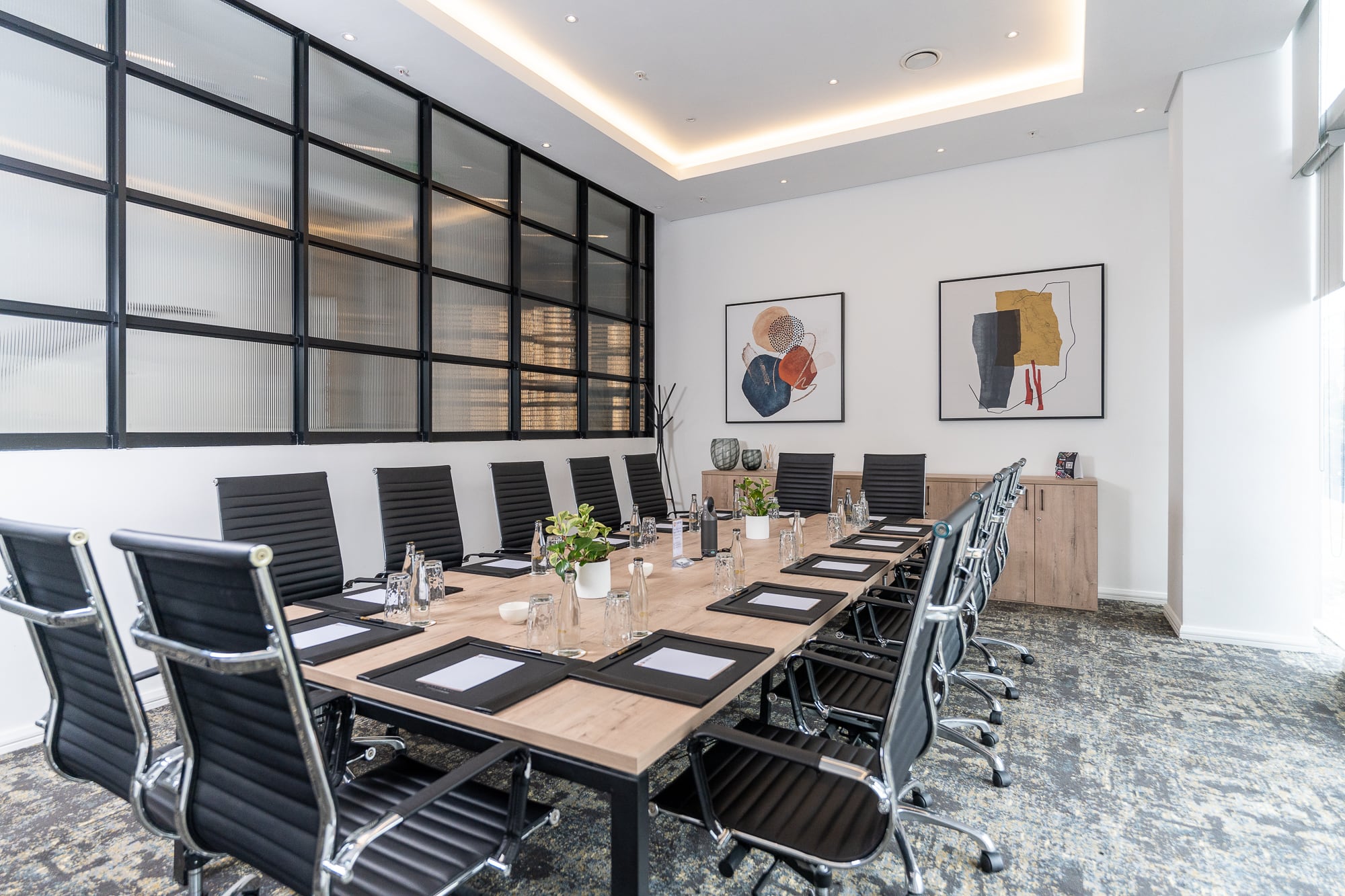 The smaller boardrooms, with seating capacities of 8 to 14 people each, are perfect for smaller gatherings.