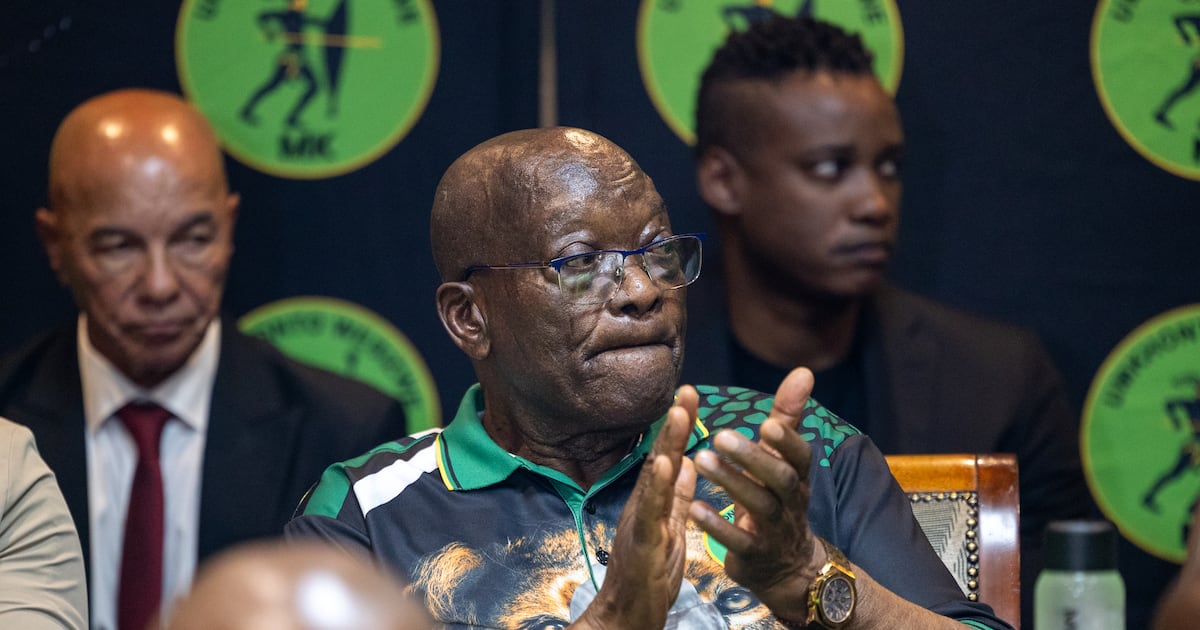 Jacob Zuma entlässt den Generalsekretär der MKP wenige Tage nach seiner ...
